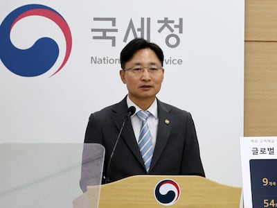 15년 버틴 체납 4000억 낸다는 권혁… 국세청 “해외 압류 부담 느낀 듯”