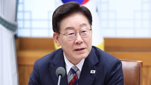 李 “4년 중임 또는 연임 개헌 위해 임기 단축도 수용”