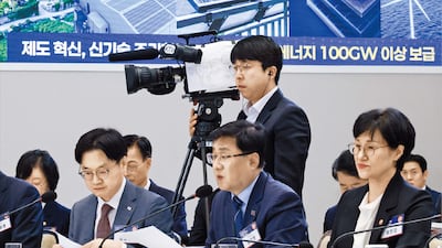 메가 프로젝트 핵심은 전력… 원전·SMR 추가 공식화