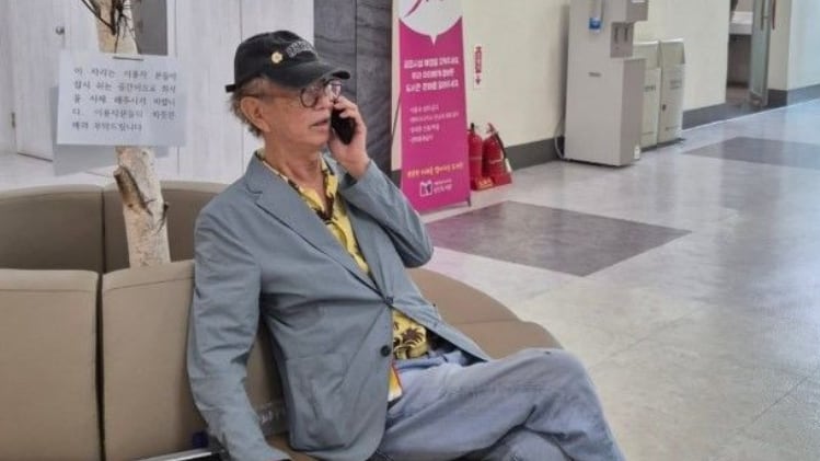 지난 6월 코미디언 조혜련이 공개한 전유성의 모습. /인스타그램