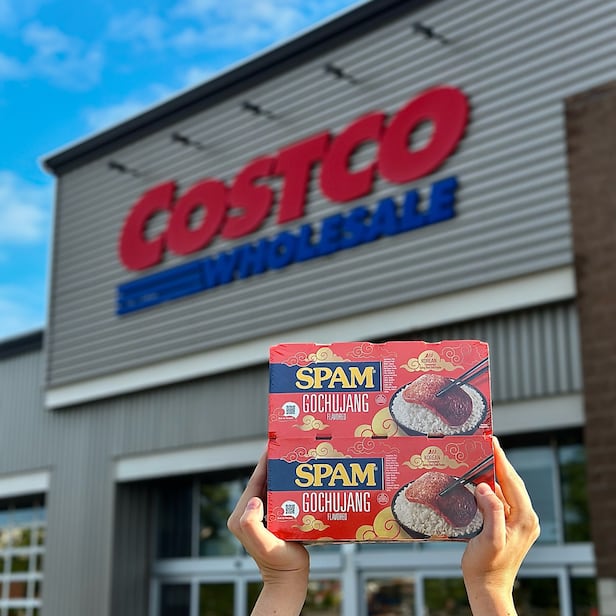 최근 미국에서 출시된 고추장맛 스팸. 코스트코에서만 독점 판매한다.
//Hormel Foods. SPAM®