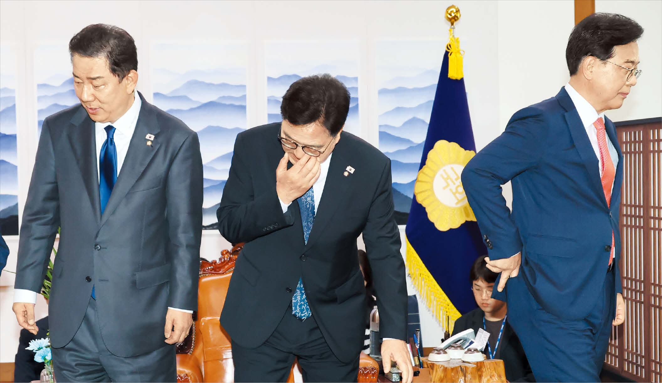 당정, 野 핑계대며 “금융개편 안 한다”는데… 돌고돌아 李 뜻대로? – 폰테크 달인