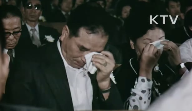 ������ �θ� �뷡 '��ȿ�ڴ� ��ϴ�'�� ������ ������ ��ġ�� ���ϱ�����./KTV ĸó