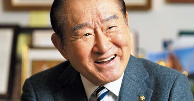 Minse Minse Award Honors Ra Jong-eok's Social Integration Leadership