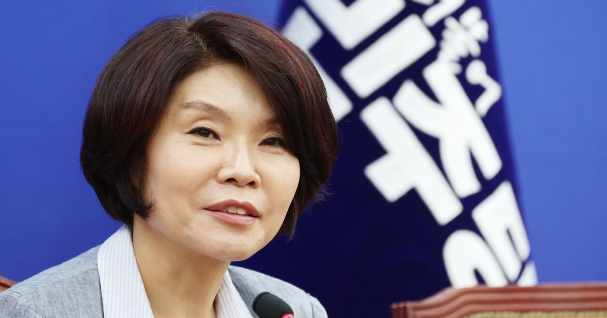 與 사무총장에 한정애…정책위의장 권칠승