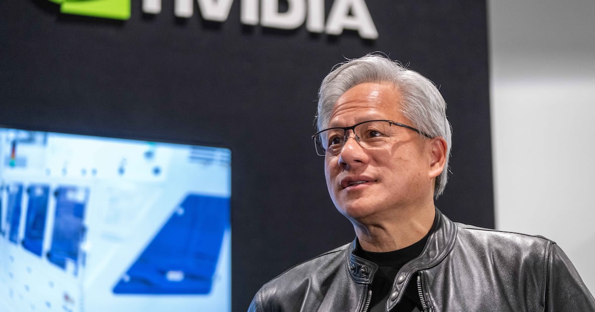 엔비디아 어닝 서프라이즈…AI 거품론 밀어내고 관련주 동반 상승