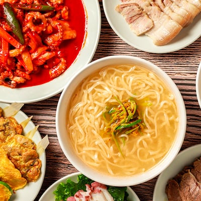 묵직한 고기육수와 수육… 서울 칼국수 명가 탐방