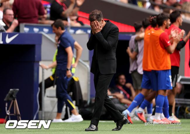 ‘테토남’ 시메오네, 눈물 쏟았다…레알전 5번째 골 직후 ‘감격의 눈물’ – 폰테크 달인