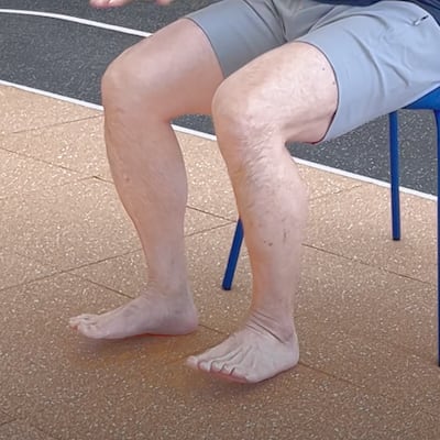 신발 밑창이 한 쪽만 닳는다면?… ‘발 디딤’ 바로잡는 3분 운동