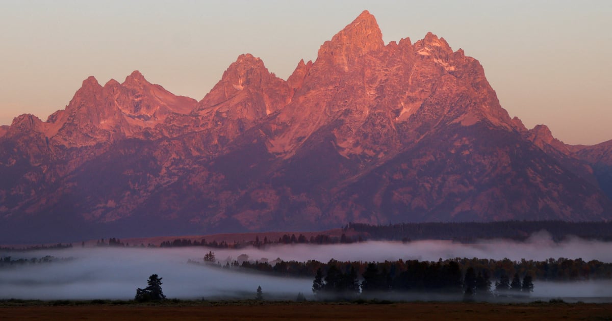 Trump Administration Considers Grand Teton Baseball Stadium - 조선일보