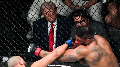 이란 협상 결렬 발표 순간, 트럼프는 UFC 관람 중