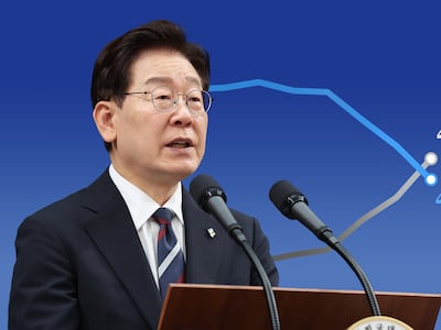 李대통령 지지율 첫 데드크로스... 긍정평가 46.7 부정평가 49.7%