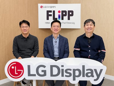 LGD, ‘금속 틀’ 없앤 ‘플립’ 기술로 OLED 한계 넘는다