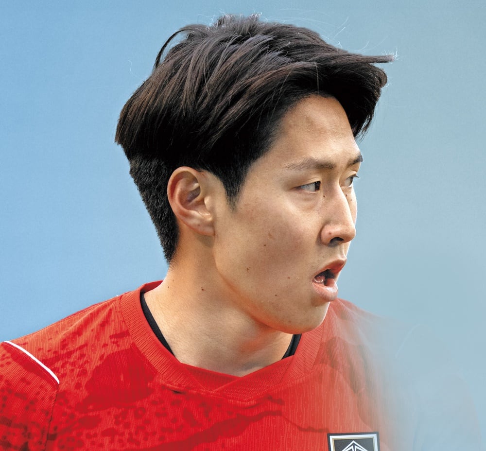 패스 성공률 100%… ‘그라운드의 AI’ 이강인