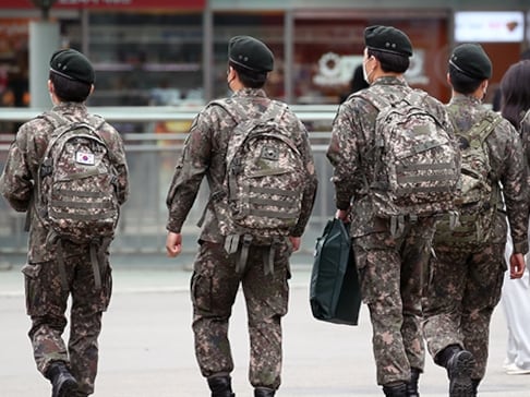무려 '29박 30일'… 최장 포상휴가 받은 병사들의 정체