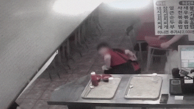 Incheon Knife Attack: Suspect with Knives on Both Hands Injures 8