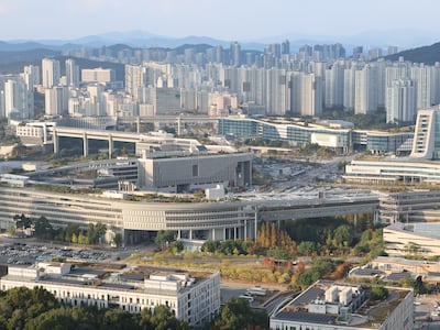 대사관들 모두 서울 있는데… 법 고쳐 외교안보 부처까지 세종으로