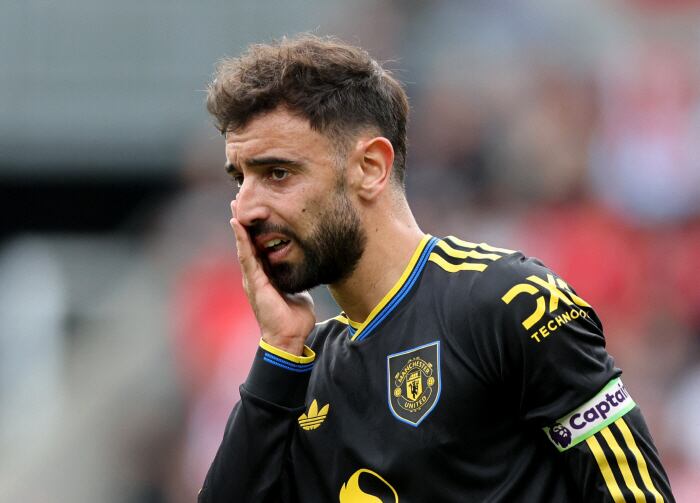 ‘英 BBC 평점 테러’ 또또 페널티킥 실축, 맨유 브루노 페르난데스 ‘충격’ 2.78점…”아모림 큰 타격” – 폰테크 달인