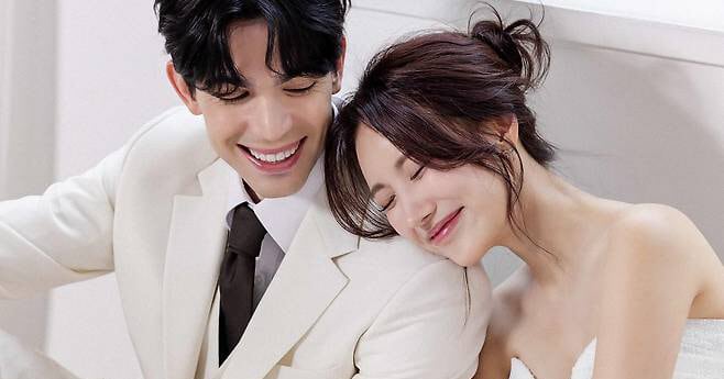 LPG 출신 김서연♥'비정상회담' 프랑스 대표 로빈, 5월 결혼 "소중한 반쪽"