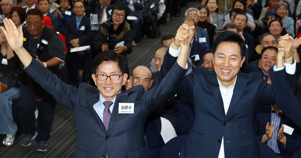 “李정부 날개 없는 추락” 김문수·오세훈 한자리에 비판