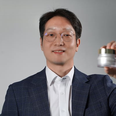 눈가 주름 18.2% 완화 임상에 완판, 경희대 한의대 천재가 개발한 크림