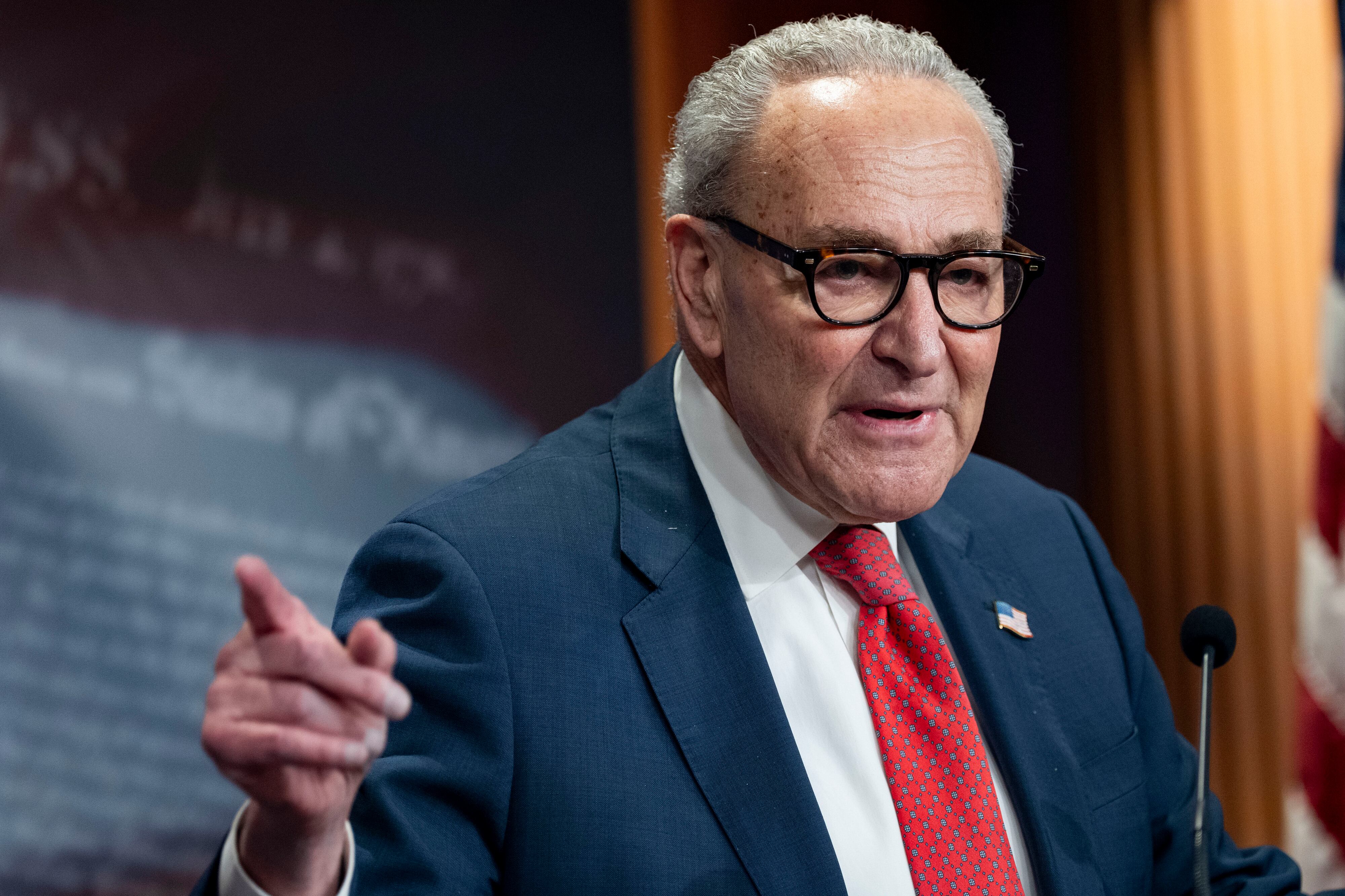 끝까지 조란 맘다니 뉴욕시장 당선자에 대한 지지 선언을 하지 않은 척 슈머 민주당 상원 원내대표./UPI 연합뉴스