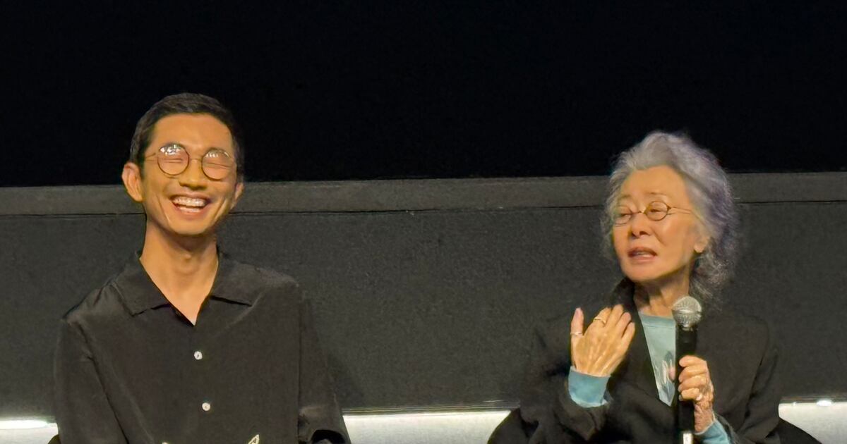 배우 윤여정, '성난 사람들2'서 20살 연하 남편과 호흡?