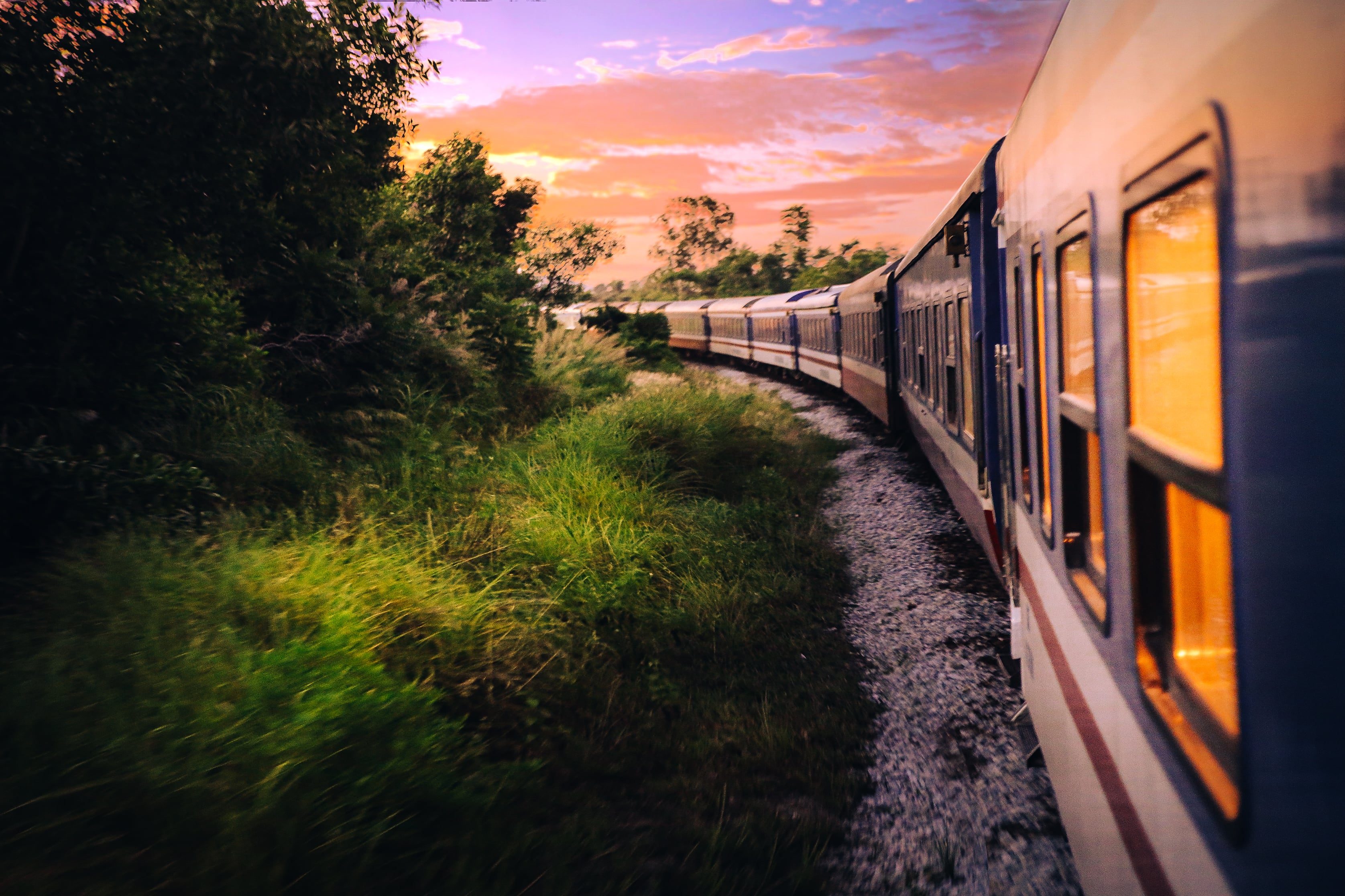 인천탐정사무소 서울탐정사무소 – 역에 들어가는 순간 체크인… 12명에게만 허락된 움직이는 호텔