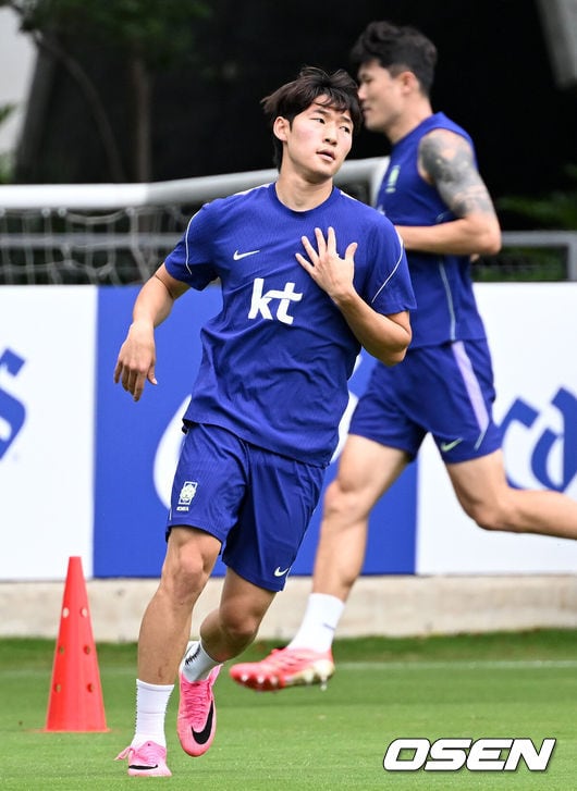 '월드컵 3경기 0분' 배준호, 챔피언스리그 무대 보인다...리옹 58억 제시·영입 작업 본격화