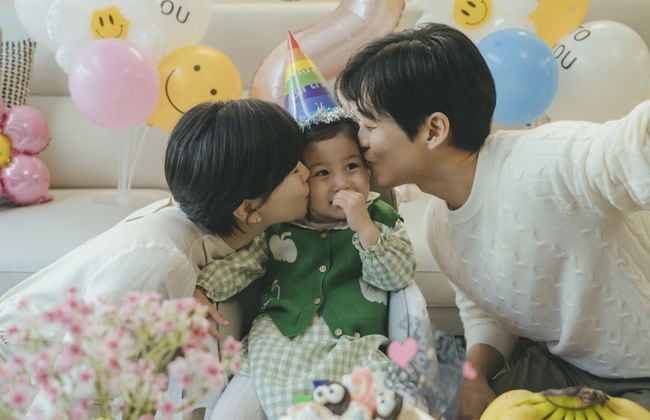 상승세 '결혼의 완성' 남궁민X이설, 딸과 행복한 생일파티..양볼뽀뽀 뭉클