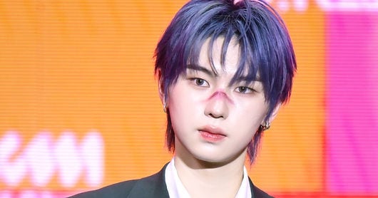 Ngôi Sao Kim Taeyang của NEWBEAT Tỏa Sáng Tại Thảm Đỏ KMA 2026