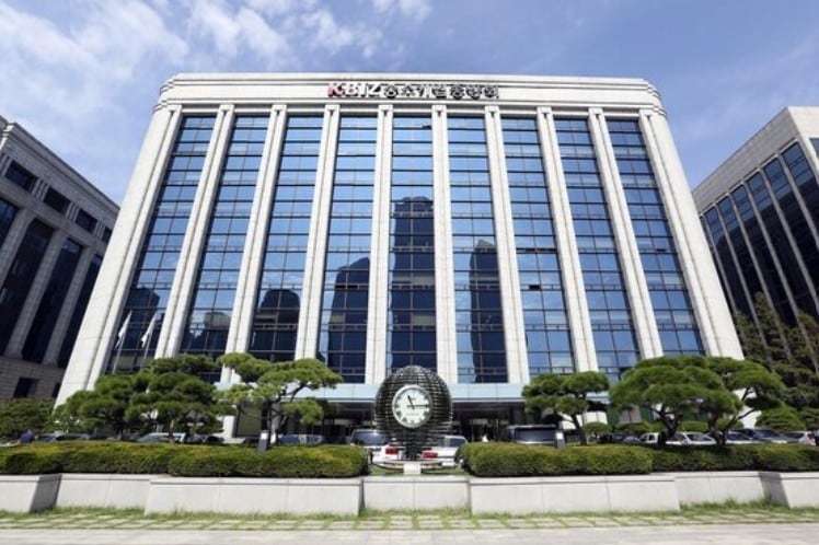 중기중앙회, LG CNS·메가존과 제조업 AI 전환 지원