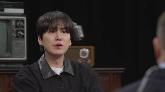 규현 "사이비 집회 가보고 싶었다" 폭탄 고백...전현무 분노 ('내사패')