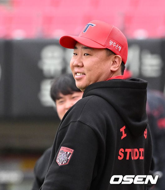 이범호 감독 KS 끝나고 합류할까? KIA, 오키나와 마무리캠프 돌입…이호민 등 신인 5명 포함