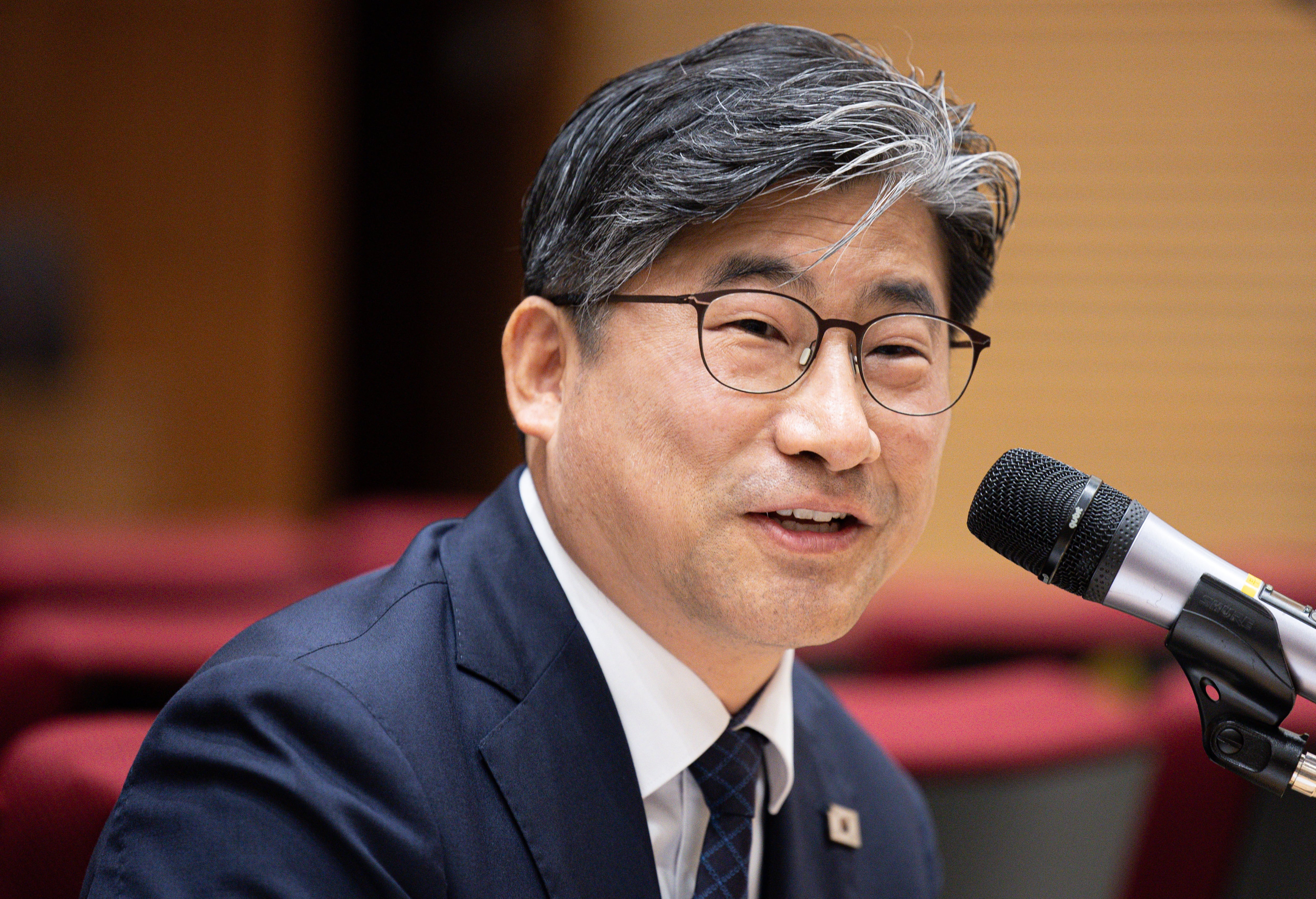 靑 “추가세수 쓰는 ‘미래대응기금 특별법’ 검토…내주 청사진"