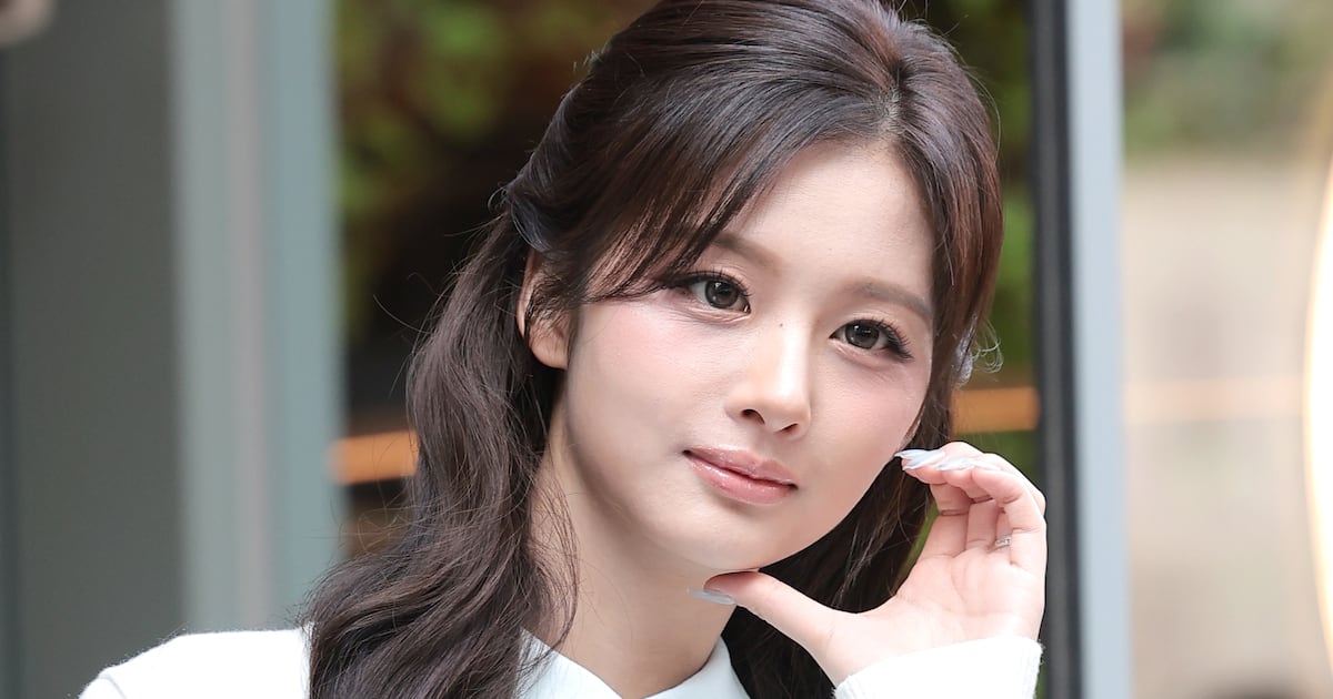 ENMIX Sullyoon's Blunt Shower Advice Triggers Buzz - 조선일보