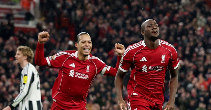 리버풀 경기 장면