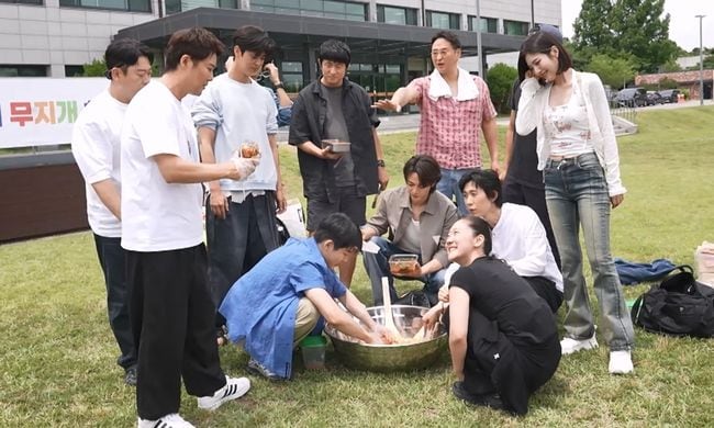 전현무가 쏘아 올린 ‘랜덤 비빔밥’ 대참사…구성환 ‘식빵 햄’→코쿤 ‘참기름’ 총출동 (나혼산)