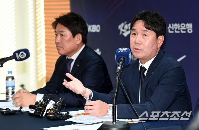 류지현 감독이 이끄는 WBC(월드베이스볼클래식) 야구대표팀이 6일 프레스센터에서 기자회견을 갖고 WBC 최종명단을 발표했다. 류지현 감독이 질문에 답하고 있다. 허상욱 기자wook@sportschosun.com/2026.02.06/