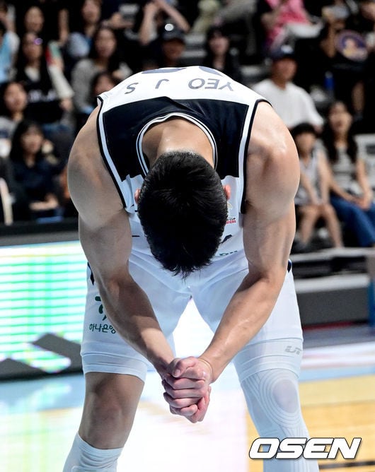 '대만에 안방 굴욕' 한국 농구, 16점 차 리드 날리고 80-82 패배...2R 진출 빨간불