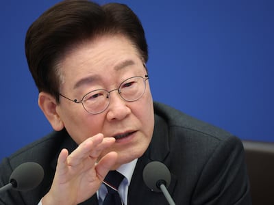 靑 “李대통령, 가족과 골프... 대구 붕괴사고 보고 받고 지시"