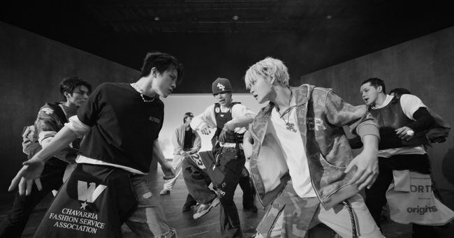 Move Ear Dancing TREASURE's 'IF I' Performance Showcases Synchronized Dance