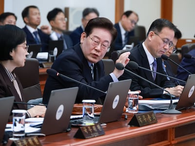 李 “국무회의 참석자들, 할말 다 한다... 못한다는 건 거짓말”