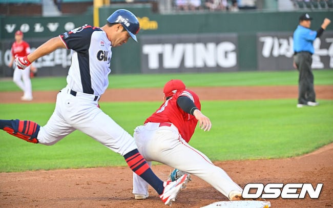 롯데 야간 훈련 왜 했나…빈타에 뜬공 놓치고 송구 실책까지, 또 한숨만 나왔다