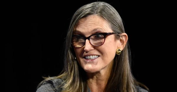 Cathie Wood, Bitcoin'in 2030'a Kadar 1,5 Milyon Dolara Ulaşabileceğini Öngörüyor