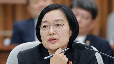 Democratic Party Unilaterally Approves Han Seong-sook as Prime Minister