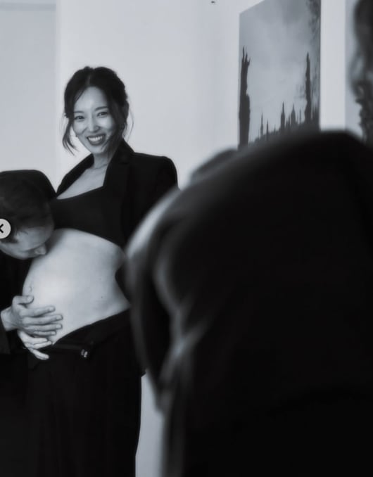 김민경, 美만삭화보 남편 D라인에 입맞춤 "첫 가족사진"