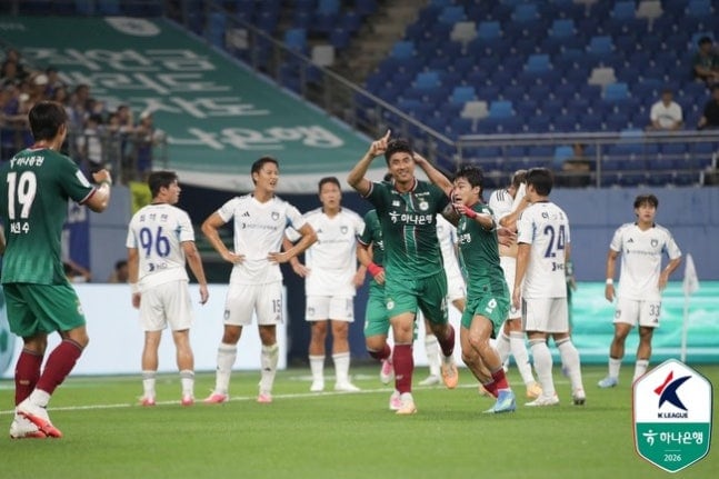 ‘2-0도 못 지켰다’ 대전, 최석현 멀티골에 무너져...울산과 2-2 무승부 ‘홈 승리 또 불발’