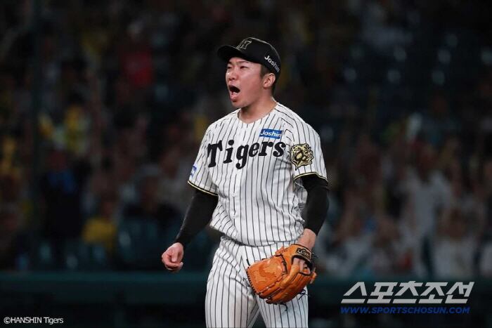 이시이는 50경기 연속 무실점을 기록, 최다 무실점 신기록을 달성했다. 사진캡처=한신 타이거즈 SNS