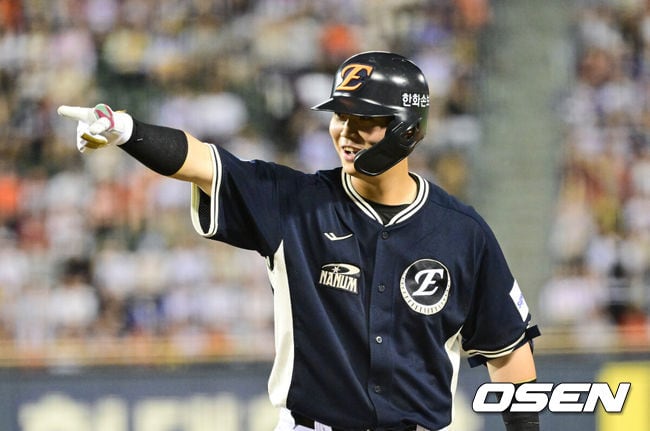 ‘KBO 최초 기록’ 올스타전 깜짝쇼, 한화 23세 MVP “타격은 만점 그러나 수비는…”